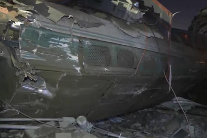 Появилась видеозапись с места крушения поезда в Анкаре