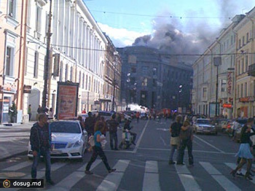 В Санкт-Петербурге загорелось здание государственного университета