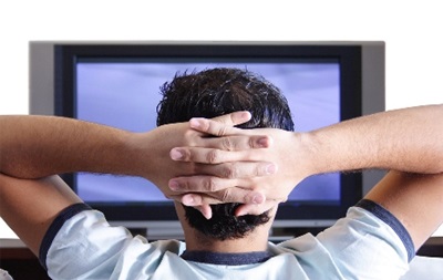 Длительный просмотр телевизора ускоряет развитие серьезной болезни
