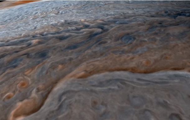 NASA показало недра Красного пятна Юпитера
