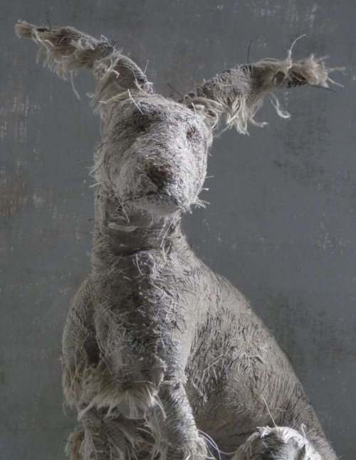 Выразительные скульптуры собак художницы Хелен Томпсон