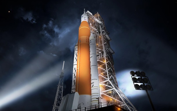 NASA готовит первую беспилотную миссию на Луну