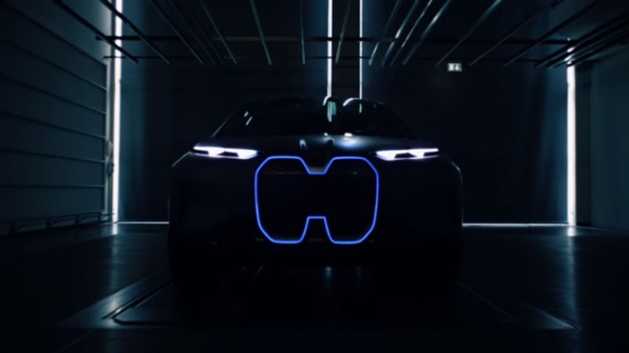 BMW анонсировала новый электрический концепт-кар линейки iNEXT