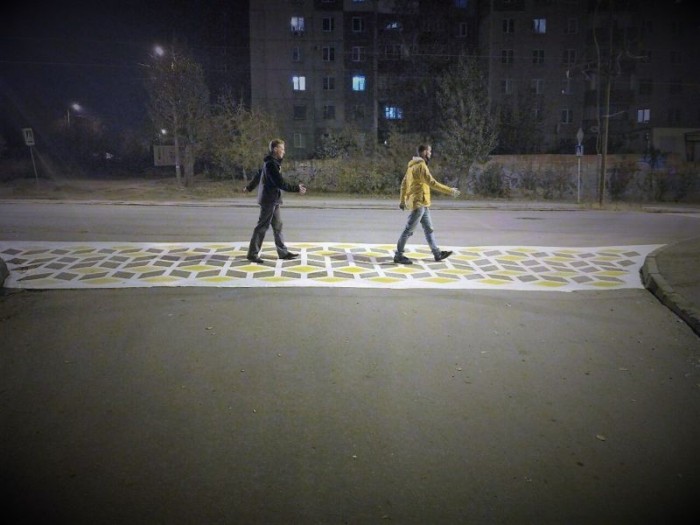 Красочный пешеходный переход в Челябинске, создателям которого светит штраф