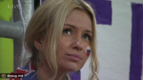 Эля, она из Москвы :) Российская болельщица на матче Россия-Чехия