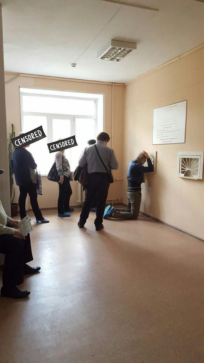 Воронежцы вынуждены просить больничный лист на коленях