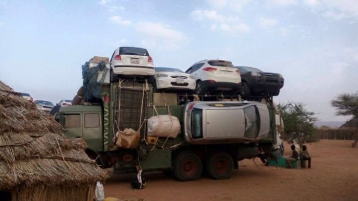 Суданские технологии транспортировки автомобилей