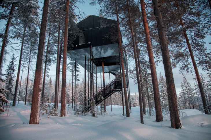 Парящий дом в лесах Швеции