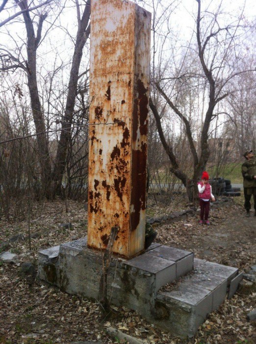 Энтузиасты из Нижнего Тагила восстановили памятник ветеранам Великой Отечественной