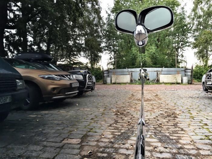 Разгляди на фото зеркально отполированные автомобили