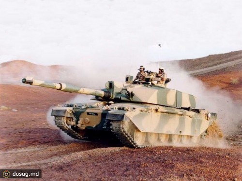 Основной боевой танк британских вооруженных сил «Челленджер-2» 