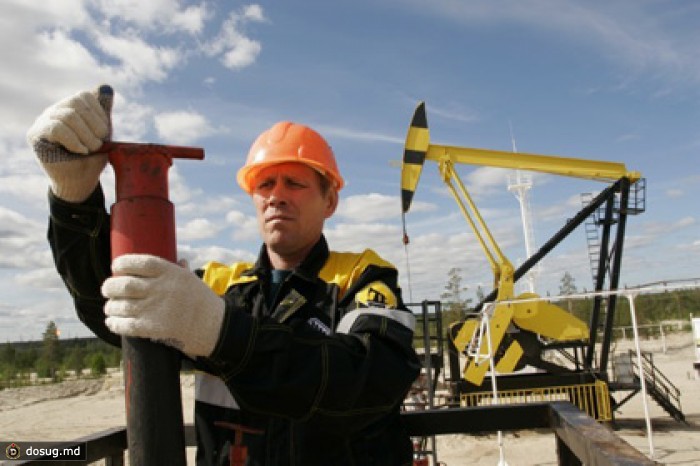 «Коммерсантъ» сообщил о снижении добычи нефти «Роснефтью»