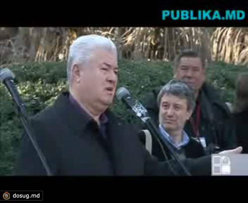 (ВИДЕО) Владимир Воронин намекая, что Додон был подкуплен: «Ты дал ему все, поставил на ноги, а он тебя предал…»