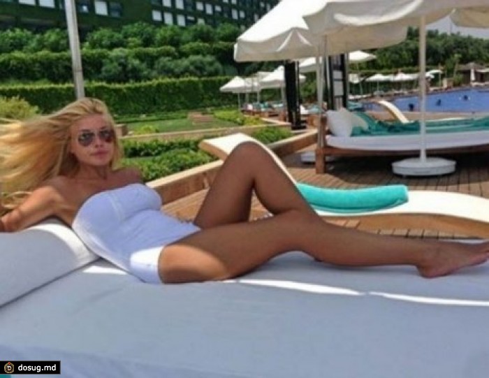 "Любительница селфи" отказалась от мандата в Верховную раду