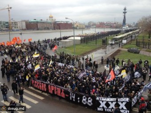 "Русский марш" в центре Москвы завершился