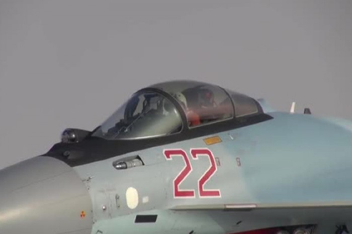 Переброска новейших Су-35С на Итуруп попала на видео