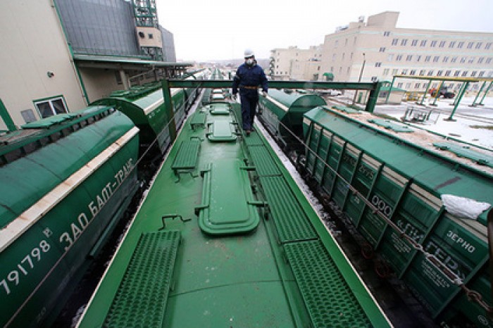 Россия оказалась неспособной справиться с рекордными урожаями