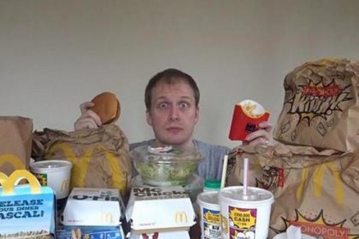Блогер неделю питался в McDonald’s и похудел