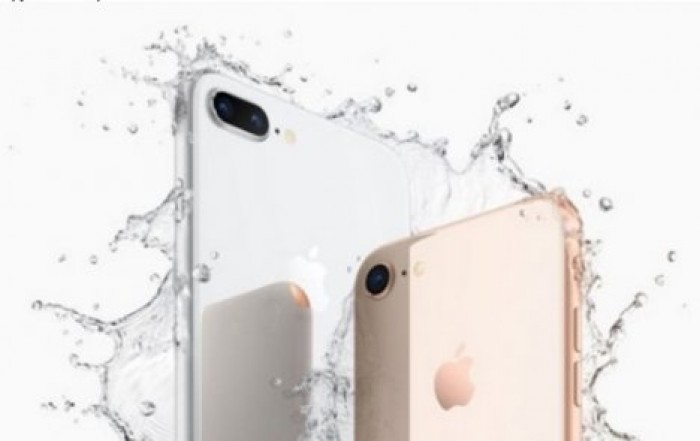 iPhone 8 опередил iPhone X по продажам