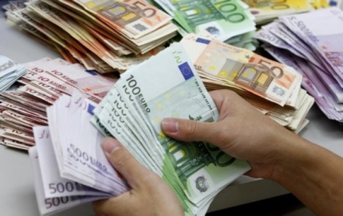 Иран отказался от доллара в международных расчетах