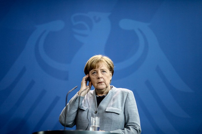 Меркель увязала «Северный поток-2» с транзитом газа через Украину