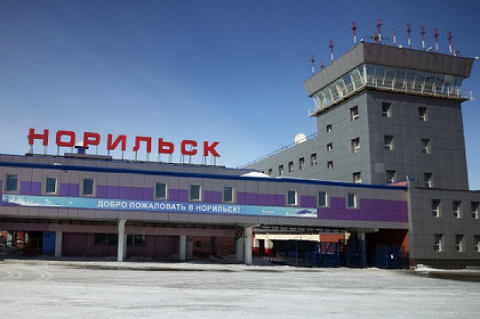 Спрятанный в детское питание наркотик попал на видео