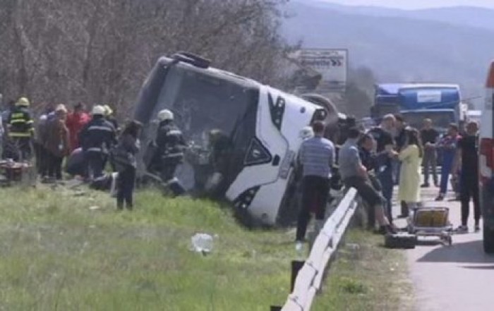 В Болгарии перевернулся автобус: десять погибших