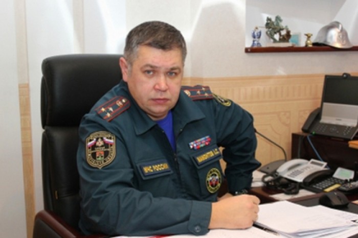 В доме начальника кемеровского МЧС начался обыск