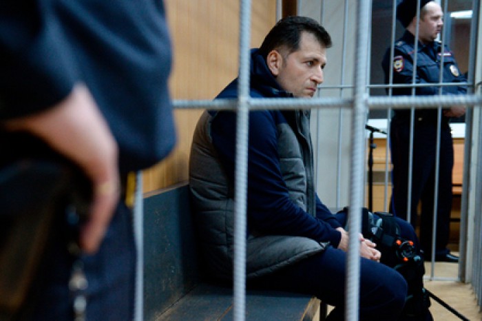 Владельцы «Суммы» Магомедовы рассказали о вежливой посадке