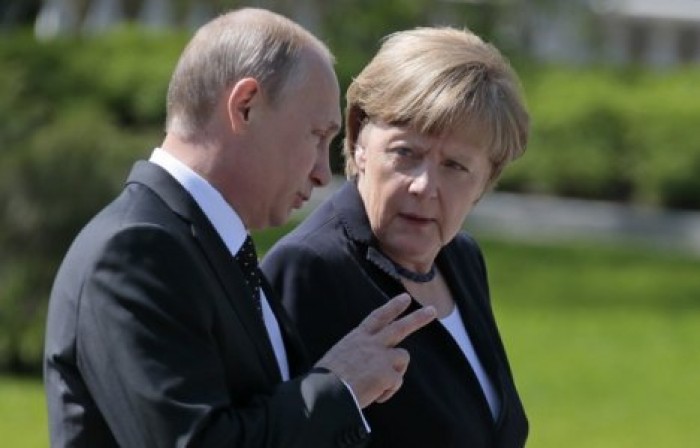 Меркель рассказала, о чем будет говорить с Путиным в Сочи