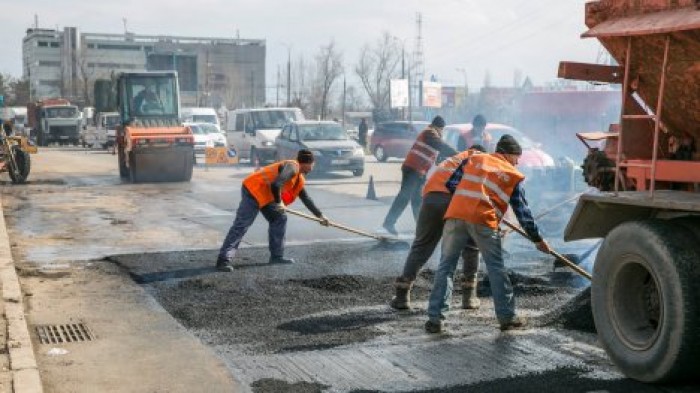 Начался ремонт дорог во дворах