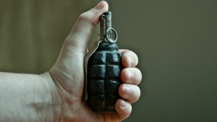 На Украине военный взорвал гранату возле кафе: 9 человек ранены