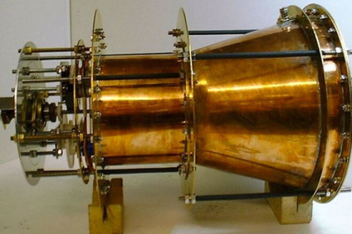 Объяснено действие нарушающего законы физики двигателя