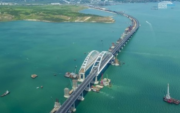 В России официально открыли Крымский мост