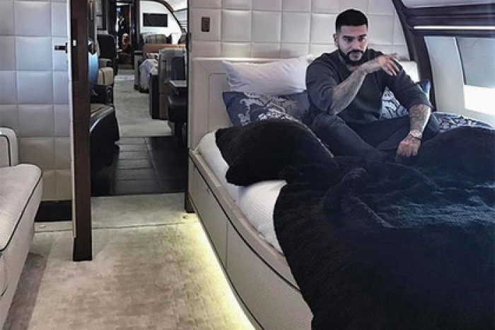 Засветившийся у Тимати самолет Кадырова выставили на продажу