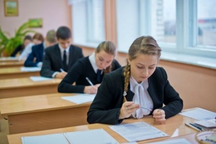 Более 15 тысяч лицеистов Молдовы сдают экзамен по выбору