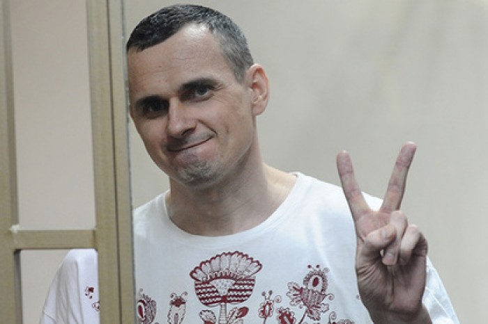 Голодающий украинский режиссер похвалил свою тюрьму