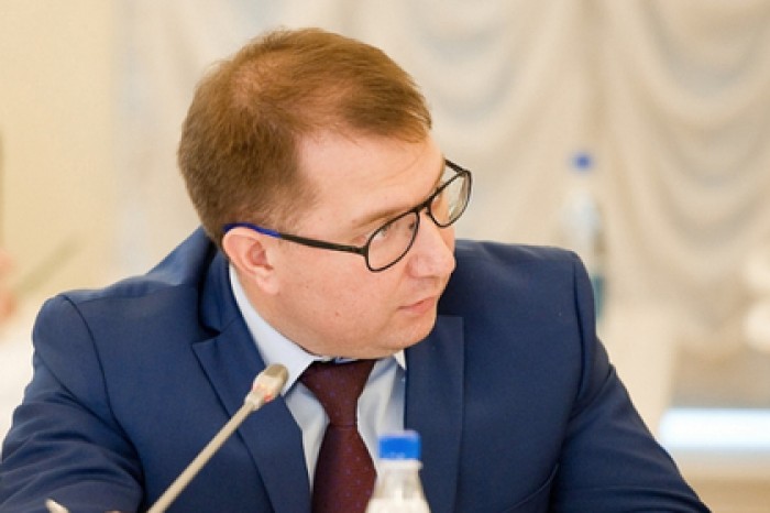 Министр сжег машину ради брата-бандита