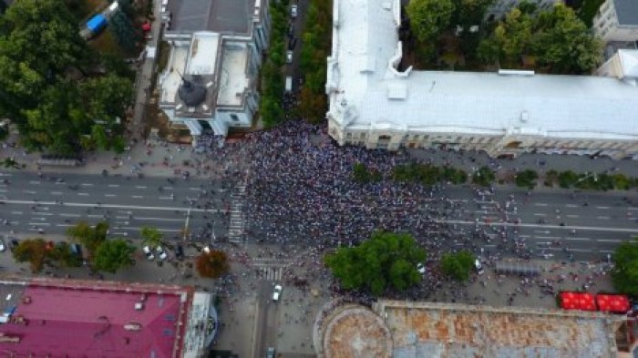 Примерно три тысячи человек вышли на протест в центре столицы против непризнания выборов