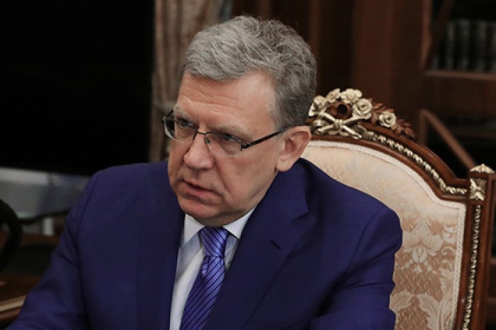 Российских министров взяли на жесткий контроль