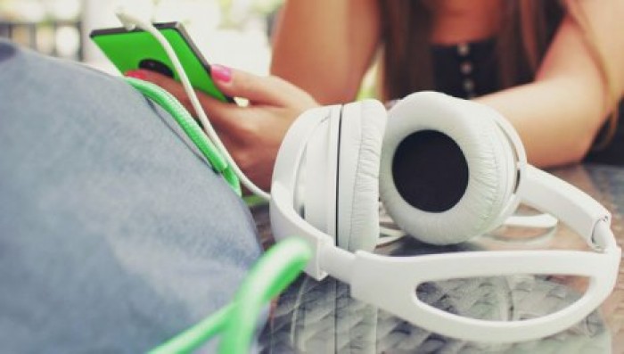 Слышишь песню? А её нет: новая звуковая иллюзия покорила интернет