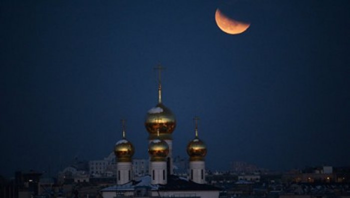 Астроном из МГУ рассказал, как лучше следить за лунным затмением