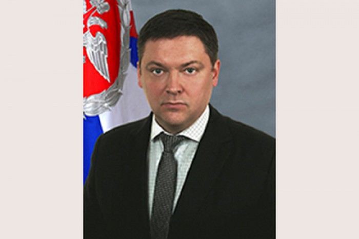 Аудитора Минобороны арестовали за миллионные взятки