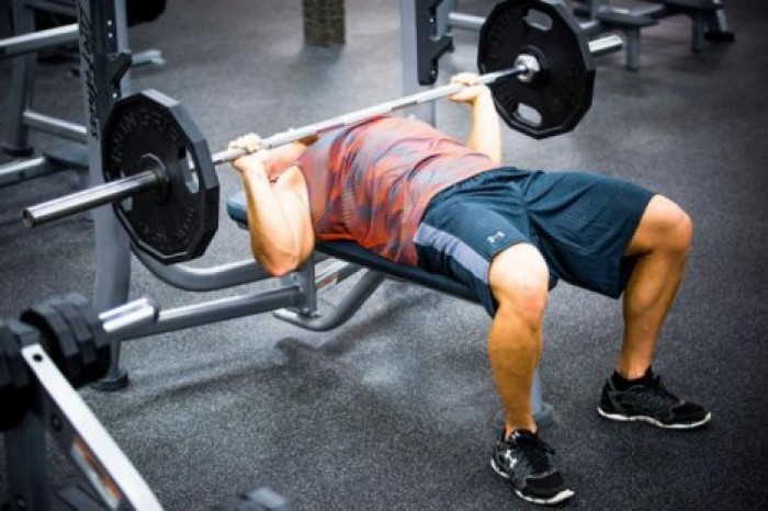 Медики: каждый человек должен заниматься силовыми упражнениями