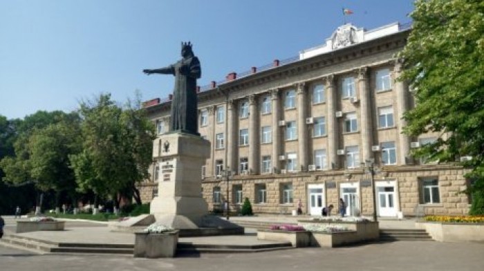 Повторный тендер на ремонт детской спортшколы в Бельцах провели с нарушениями