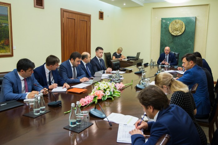 Премьер раскритиковал руководство ГП "Железная дорога Молдовы"