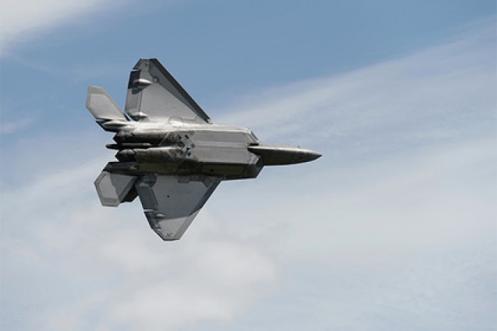F-22 и F-35 сразились в Норвегии из-за России