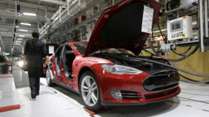 На заводе Tesla в Калифорнии произошел пожар