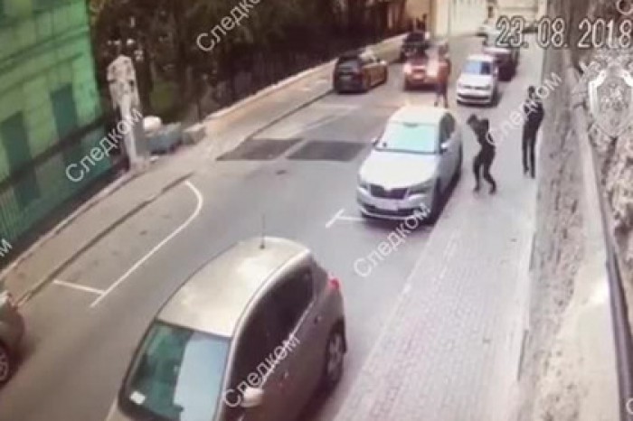 Опубликовано новое видео перестрелки с полицией в центре Москвы