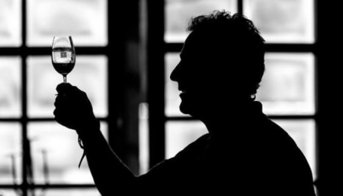 Ученые заявили, что люди откажутся от алкоголя